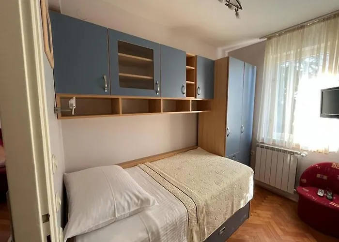 With Parking Space Lovran, Opatija - 23702 דירה